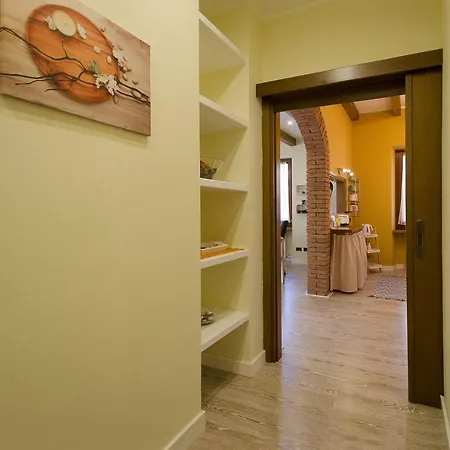 Accogliente Apt Al Centro Con Giardino E Jacuzzi Apartment *