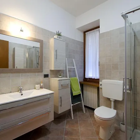 Accogliente Apt Al Centro Con Giardino E Jacuzzi *