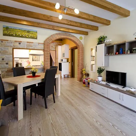 Accogliente Apt Al Centro Con Giardino E Jacuzzi * Torri Del Benaco