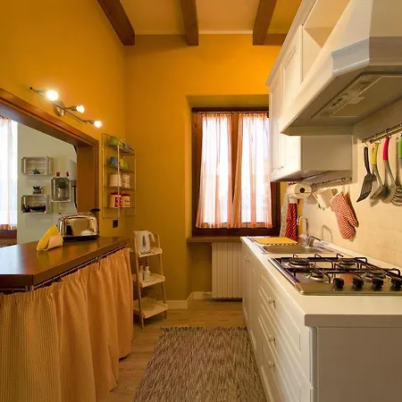 Accogliente Apt Al Centro Con Giardino E Jacuzzi *