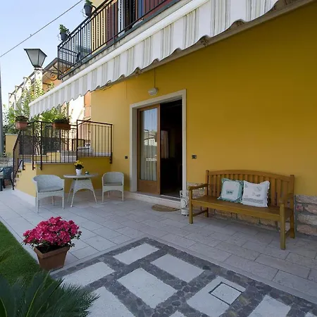 Accogliente Apt Al Centro Con Giardino E Jacuzzi Apartment *
