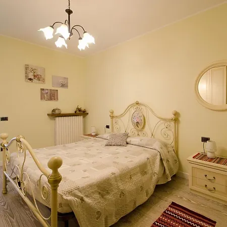 Accogliente Apt Al Centro Con Giardino E Jacuzzi Apartment
